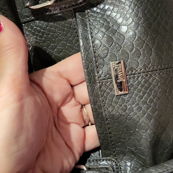 Thirty-one Python Satchel - Picture 6 of 9